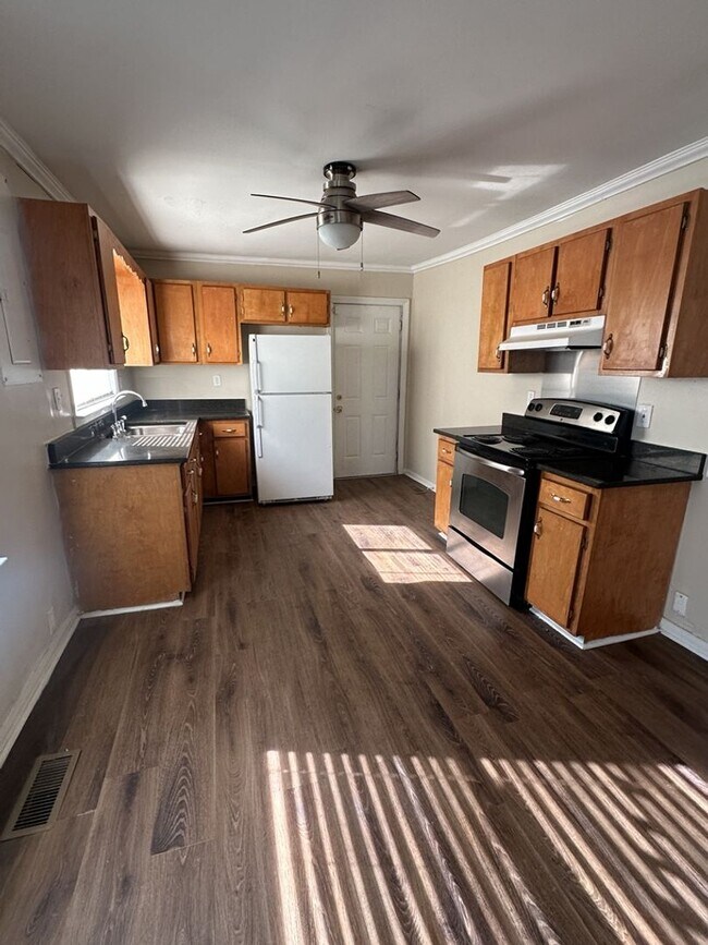 Foto del edificio - Peaceful 3 Bedroom 1 Bathroom House! Hixson, TN!