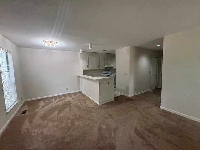 Foto del edificio - 3430 33rd Ave