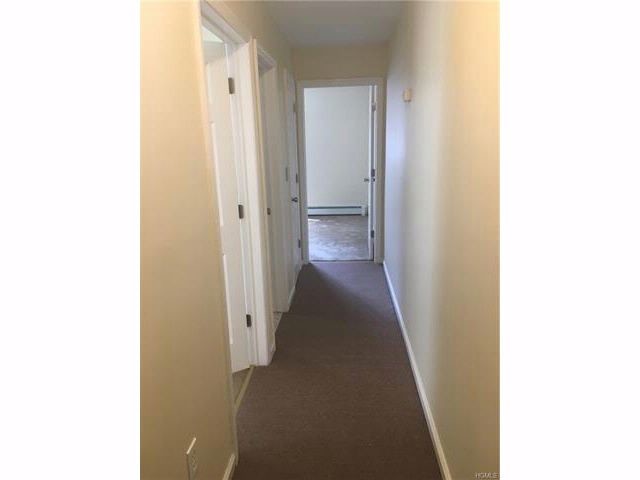 Foto principal - 958 E 219th St