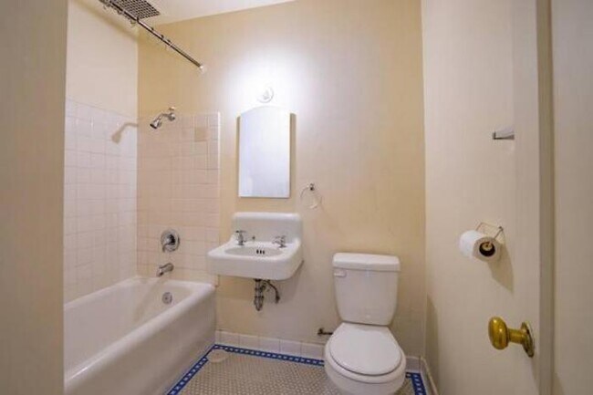 Building Photo - 1 bedroom in Seattle WA 98103