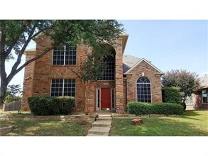 Building Photo - 1100 Raleigh Dr