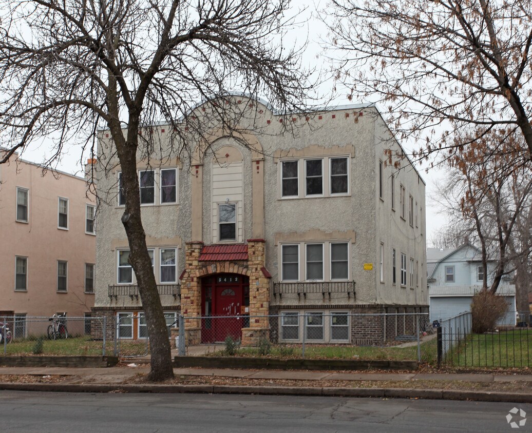 Primary Photo - 3412 Chicago Ave