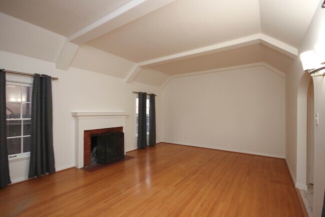 Foto del edificio - 412 N Campbell Ave
