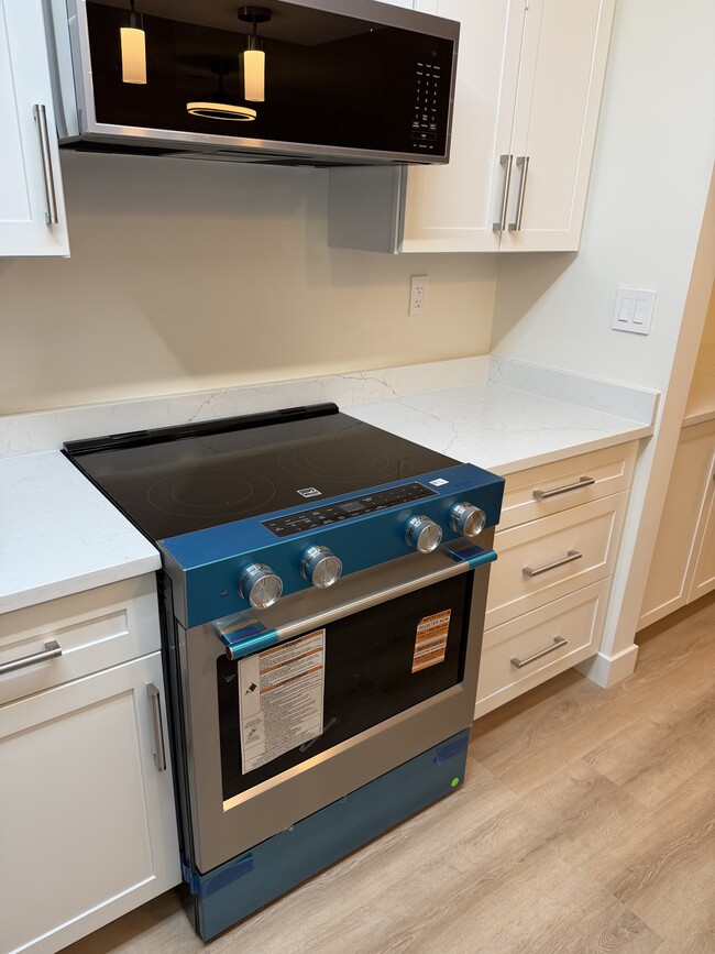 Photo - 120 Creekwood Dr Apartment