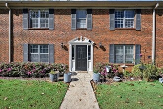 Building Photo - 2060 Montreat Dr