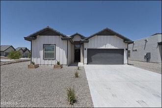 Building Photo - 903 Greenbury Pl