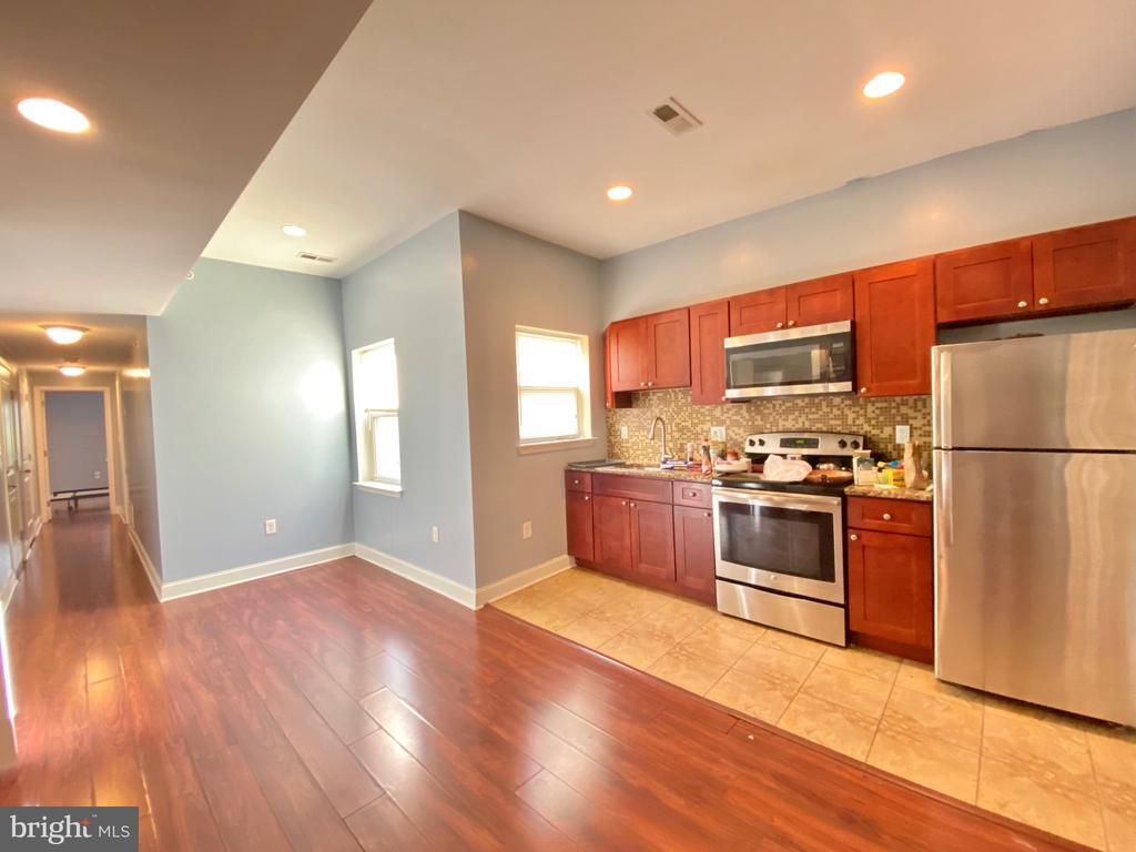 Primary Photo - 1419 N 17th St