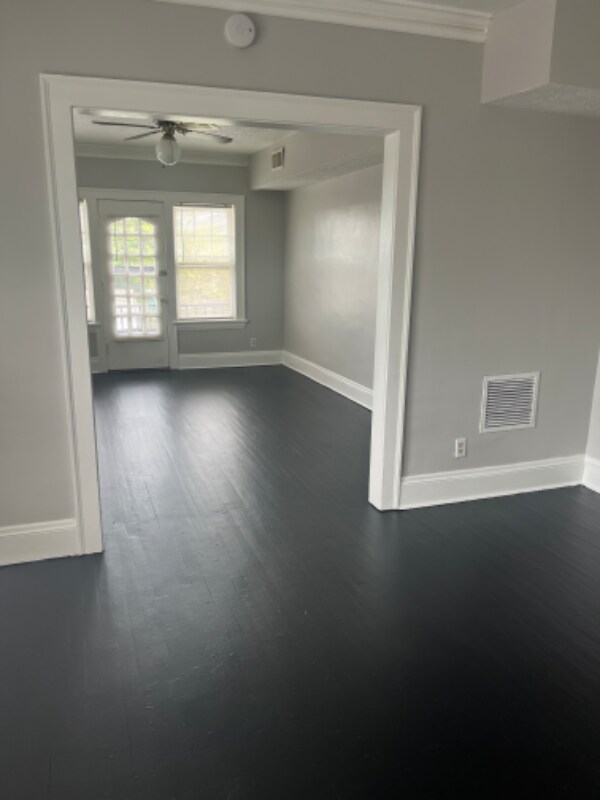 Building Photo - 3344 W 110th St