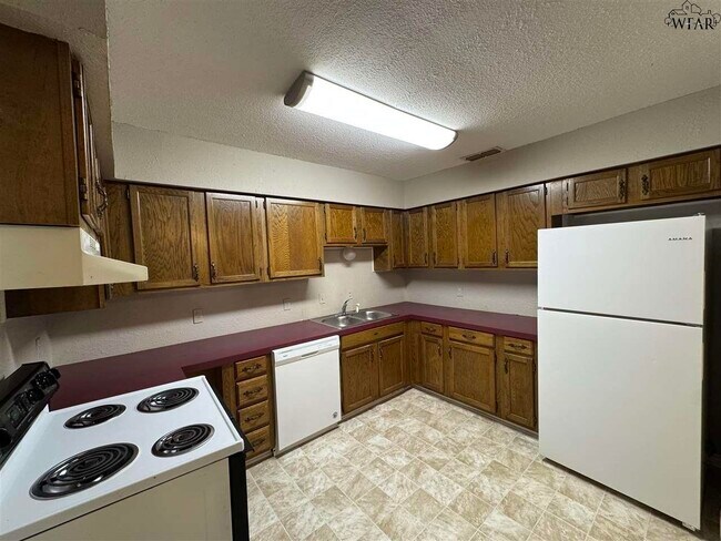 Building Photo - 4803 Spiser Ln