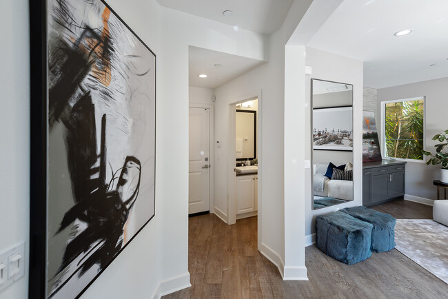 Building Photo - 12840 S Seaglass Cir