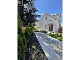 Building Photo - 625-625 W 53rd Ave