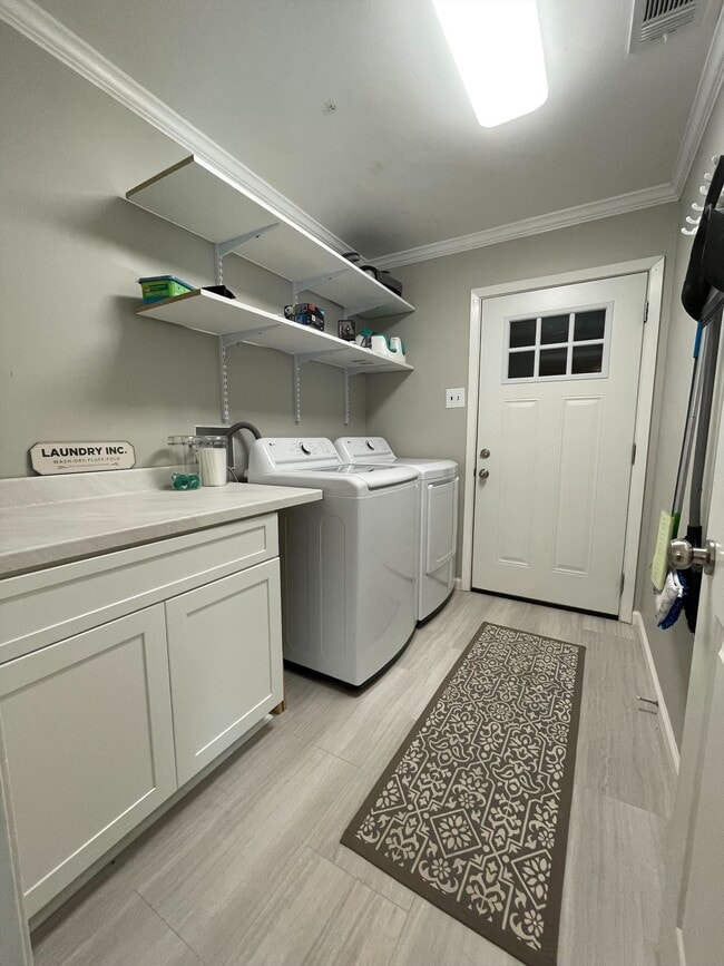 Foto del edificio - 3101 Forest Trail