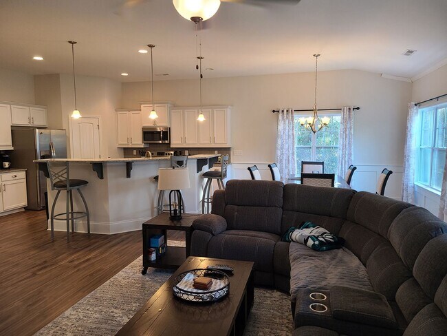 Foto del edificio - 3 Bedroom 2 bath home - The Landing at Mil...