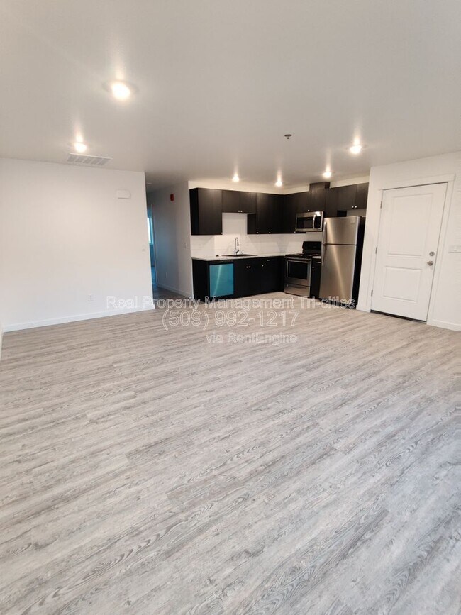 Foto del edificio - 6944 Hardrock Ct