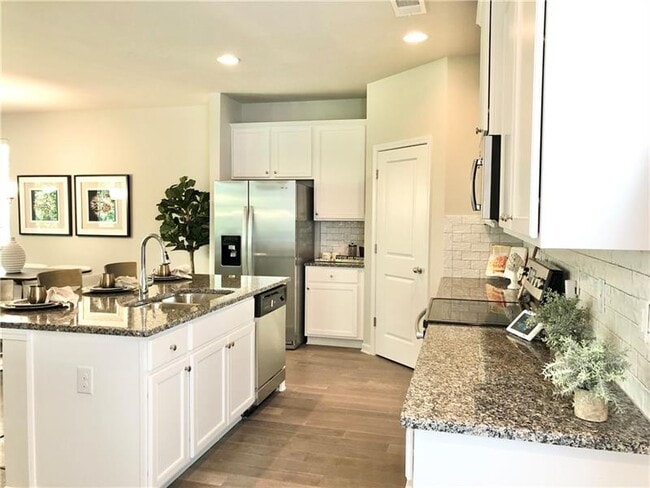 Building Photo - 1514 Ashbrooke Trace