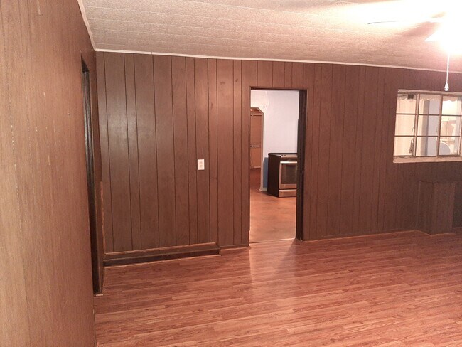 Foto del edificio - 4202 E Miller Ave