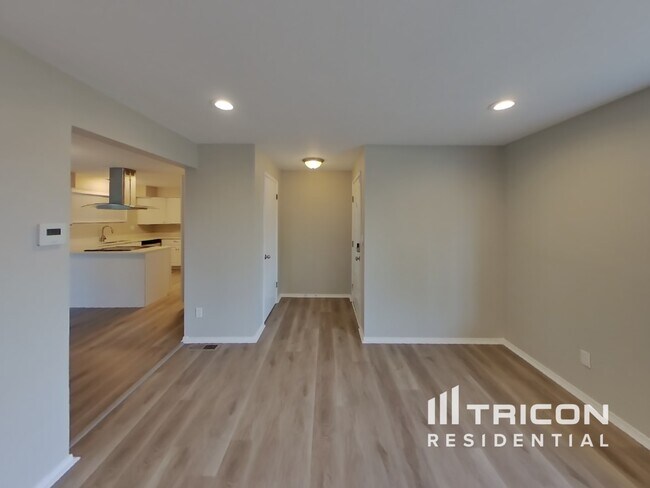 Foto del edificio - 744 Wallin St