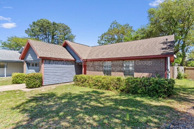 Foto del edificio - 1925 Estival St