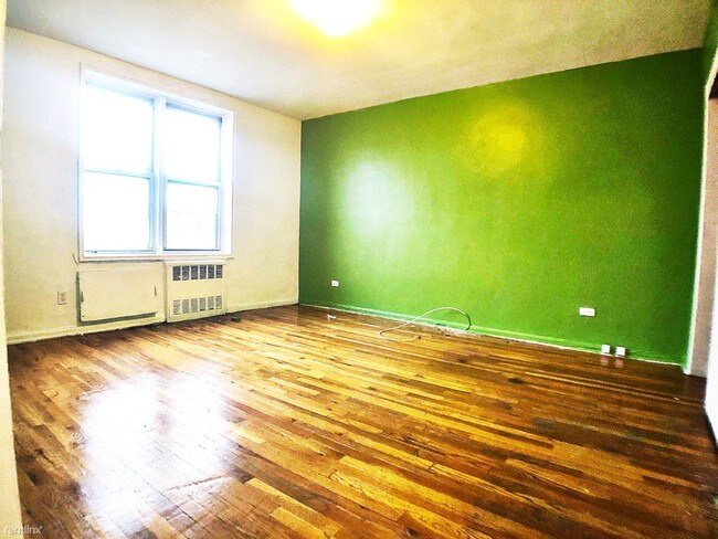Building Photo - 1 br, 1 bath Apartment - 8797 25th Ave