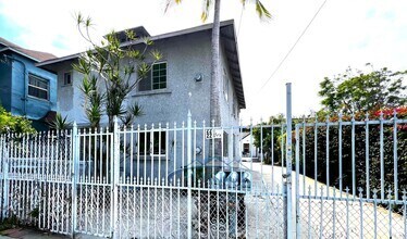 Building Photo - 226 N Bonnie Brae St