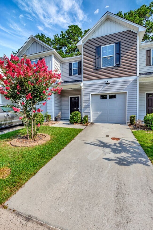 Building Photo - 140 Buchanan Cir