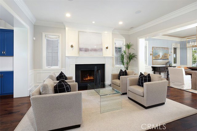 Foto del edificio - 1718 Port Westbourne Pl
