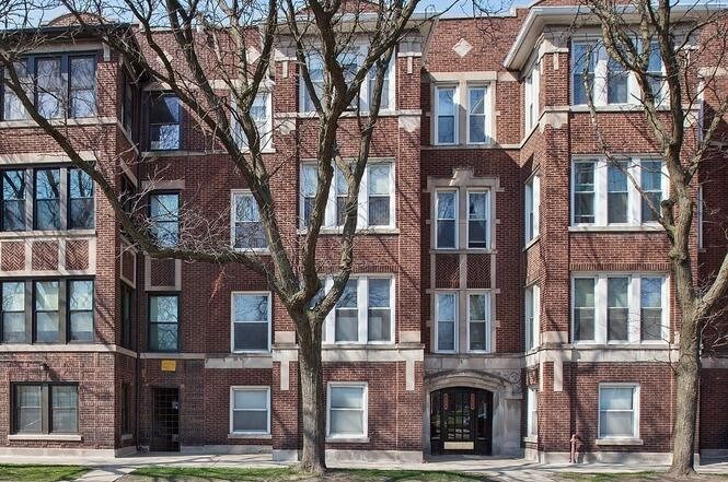 Primary Photo - 652 E 51st St
