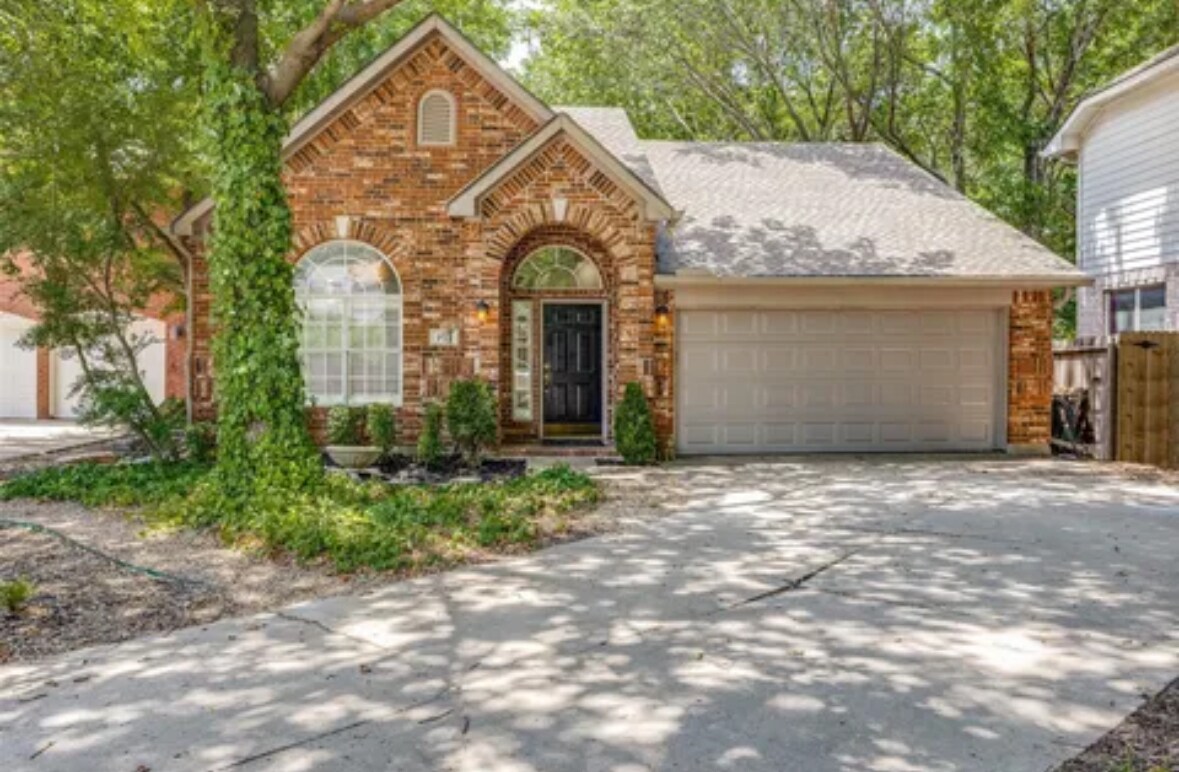 Primary Photo - 713 Jordan Rd