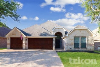 Building Photo - 129 Muirfield Dr