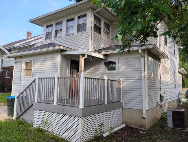 Foto del edificio - 818 4th Ave N