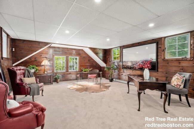 Building Photo - 58 Country Club Rd