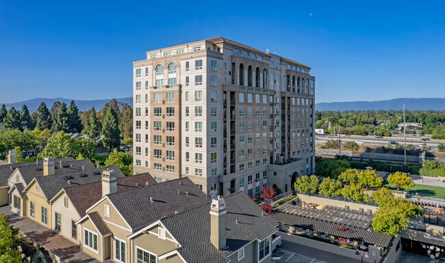 Building Photo - Skyline at Tamien Station Apartments