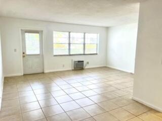 Primary Photo - 128 Canterbury F