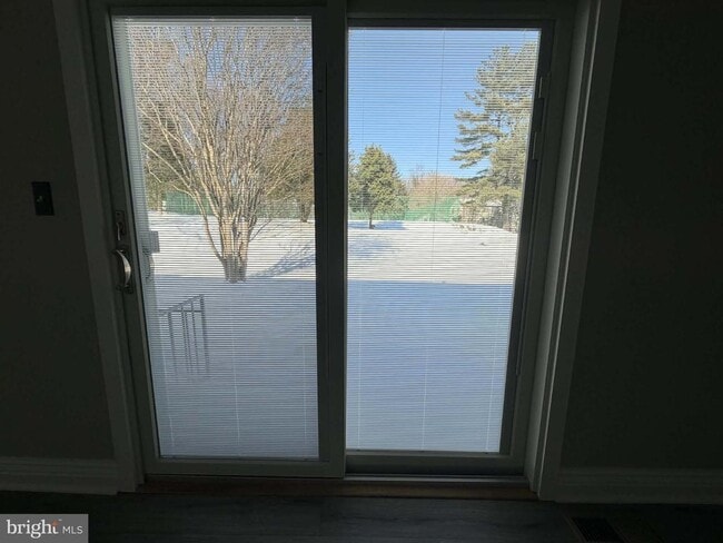 Building Photo - 111 Eastford Ct