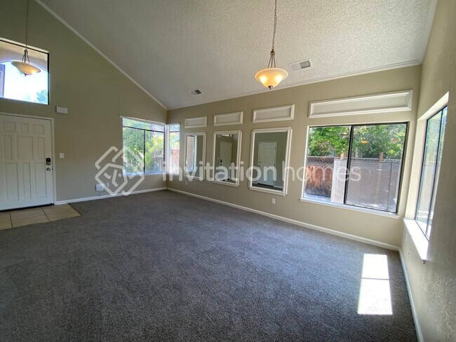 Building Photo - 4604 Oak Meadow Ct