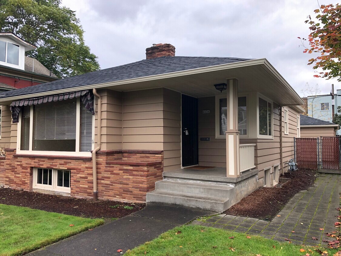 Foto principal - 6436 NE 26th Ave