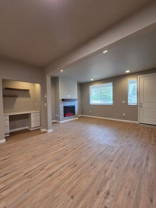 Foto del edificio - Brand New Large 2 bedroom 2.5 Bathrooms in Centralia