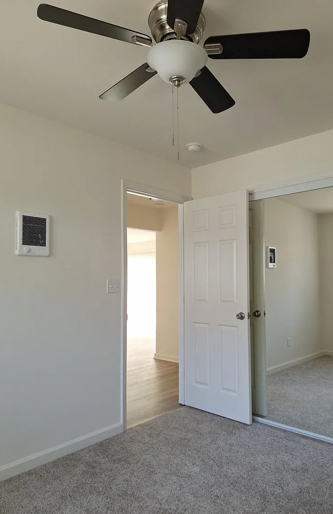 Building Photo - 4942 Clairemont Dr
