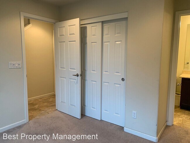 Building Photo - 3 br, 3.5 bath House - 34130 Lugano Ter.