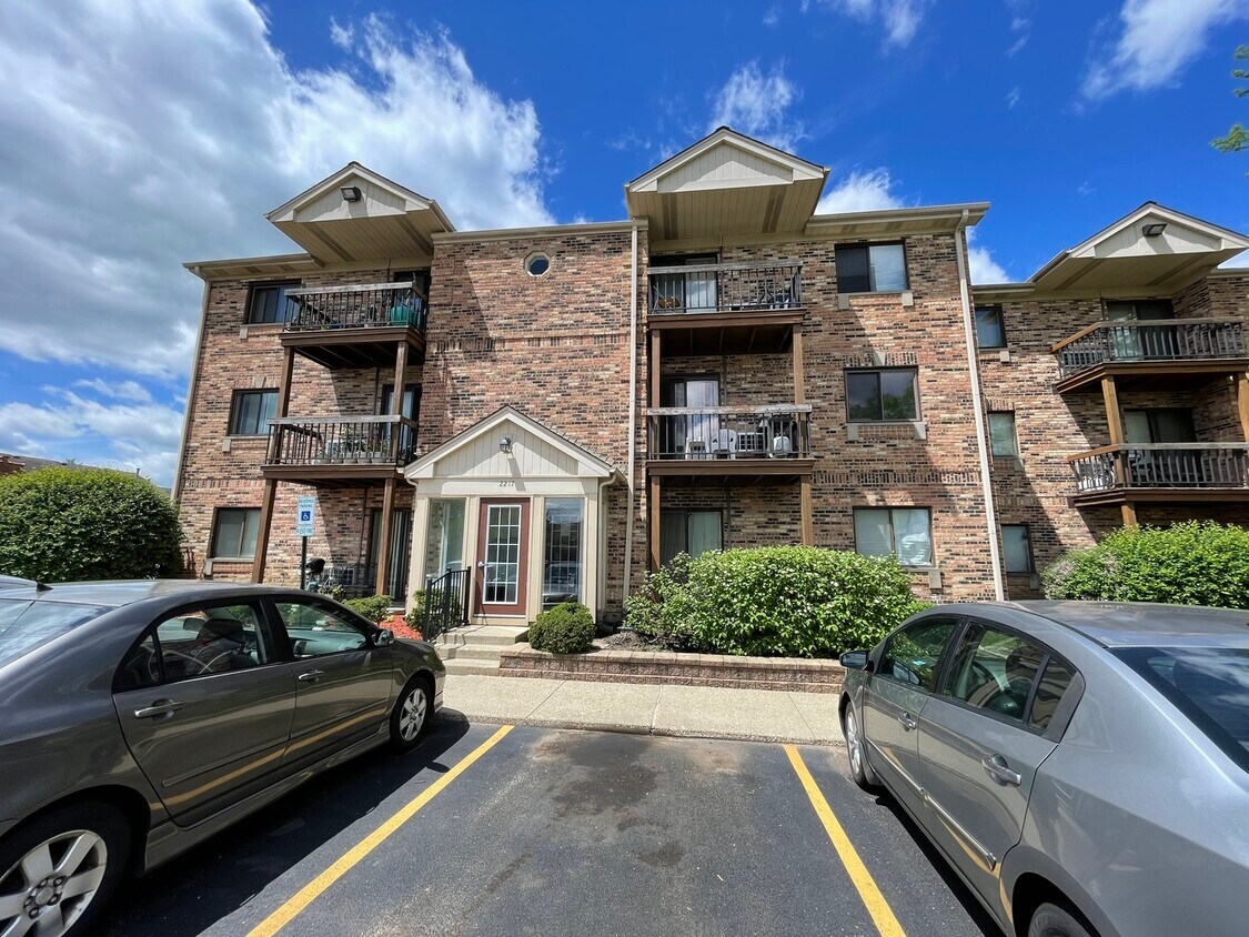 Primary Photo - 2217 NICHOLS Dr