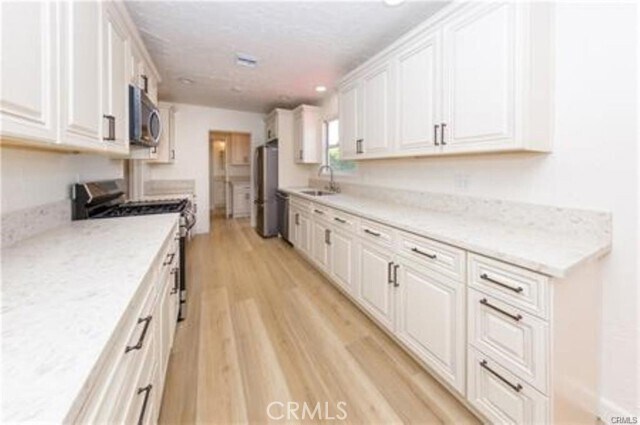 Foto del edificio - 15853 Romar St