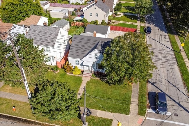 Building Photo - 16802 Puritas Ave