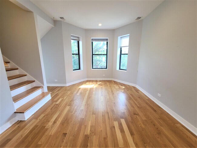 Foto del edificio - 3224 N Central Park Ave