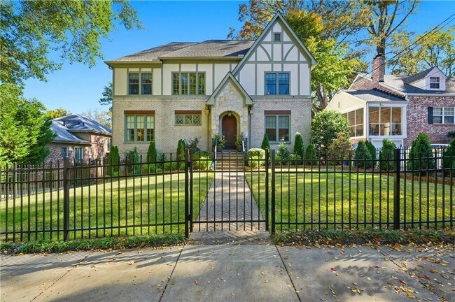 Foto del edificio - 1295 Cumberland Rd NE