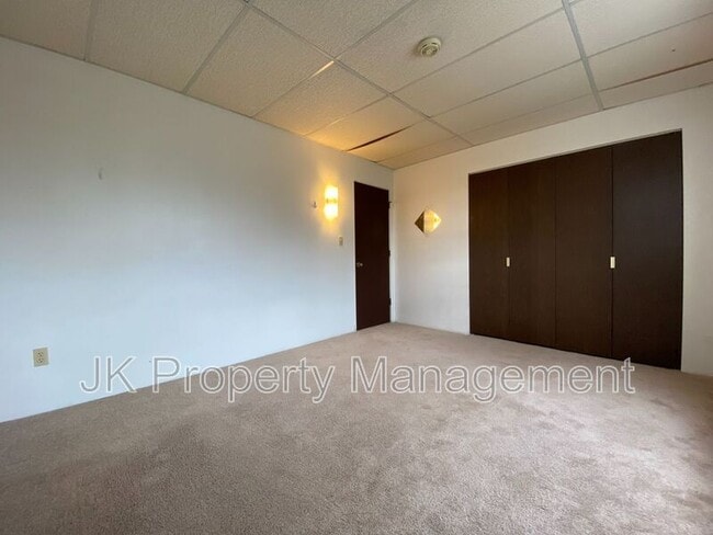 Foto del edificio - 1122 1st Ave SW