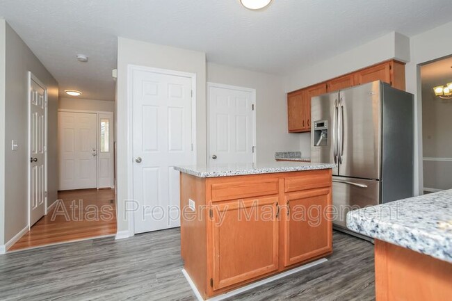 Building Photo - 4553 Fairfield Commons Dr