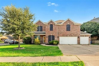 Building Photo - 932 Peach Ln