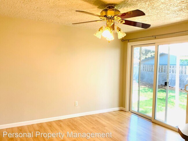 Building Photo - 3 br, 1 bath House - 1419 SE 139th Court