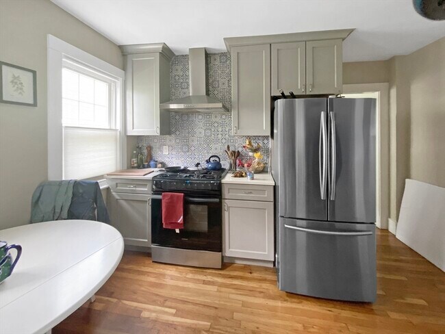 Foto del edificio - 159 Forest Hills St