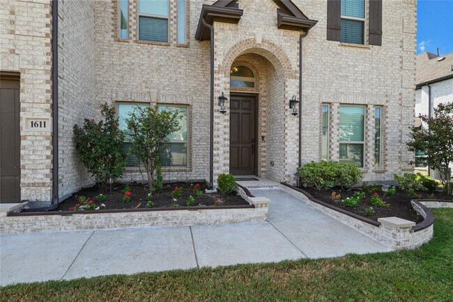 Foto del edificio - 1611 McMaster Ln